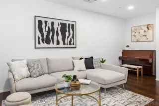 Photo #5: 250041820 Listing