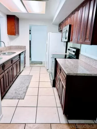 Photo #3: 250041828 Listing