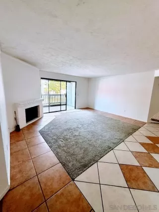 Photo #5: 250041828 Listing