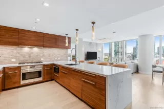 Photo #1: 250041853 Listing