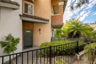 Browse active condo listings in COLLAGE