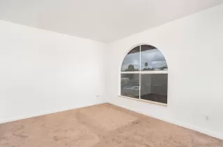 Photo #5: 250041860 Listing