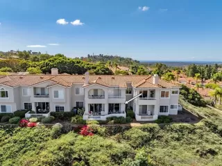 Photo #2: 250041873 Listing