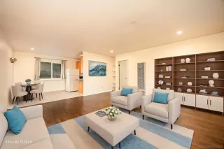 Photo #1: 250041875 Listing