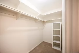 Photo #6: 250041875 Listing