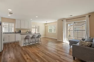 Photo #5: 250041878 Listing