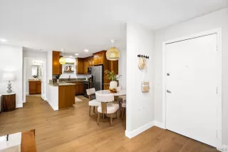 Photo #3: 250041891 Listing 