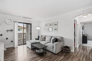 Photo #3: 250041934 Listing