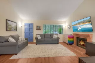 Photo #4: 250041947 Listing