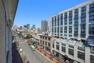 Photo #6: 250041952 Listing