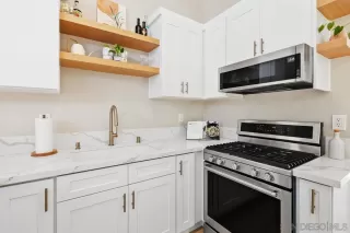 Photo #1: 250041958 Listing