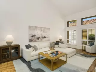 Photo #1: 250041975 Listing