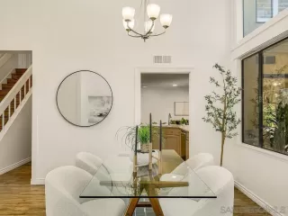 Photo #3: 250041975 Listing