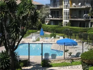 More Details about MLS # 250042077 : 5357 LA JOLLA BLVD UNIT 29
