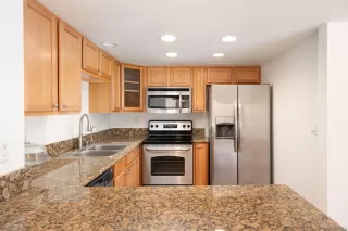 Photo #5: 250042080 Listing