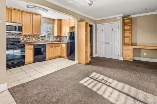 Photo #2: 250042093 Listing