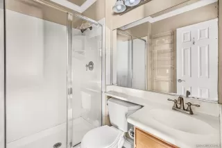 Photo #6: 250042093 Listing