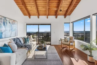 Photo #2: 250042216 Listing 