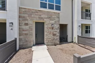 Photo #2: 250042231 Listing