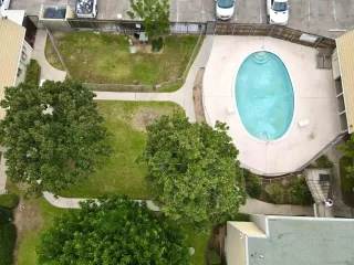 Photo #2: 250042293 Listing