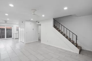 Photo #4: 250042293 Listing