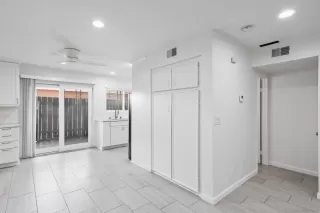 Photo #5: 250042293 Listing