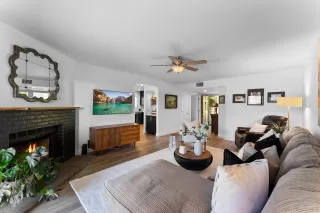 Photo #4: 250042300 Listing