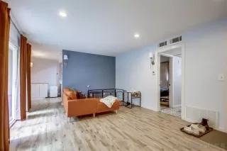 Photo #6: 250042315 Listing