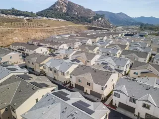 Photo #2: 250042321 Listing