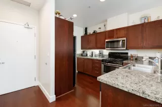 Photo #5: 250042339 Listing