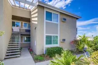 Photo #1: 250042348 Listing