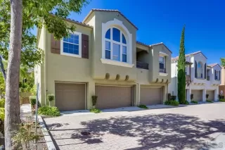 Photo #2: 250042352 Listing