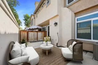 Photo #4: 250042359 Listing