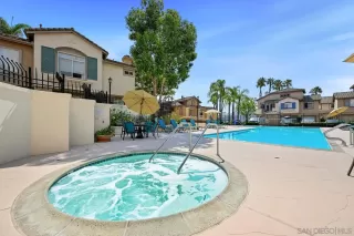 Photo #6: 250042359 Listing