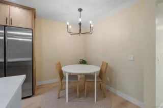 Photo #6: 250042369 Listing