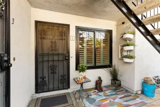 Photo #2: 250042379 Listing
