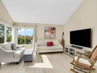 Photo #4: 250042388 Listing 