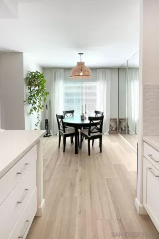 Photo #5: 250042399 Listing