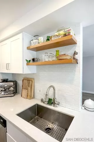 Photo #6: 250042399 Listing