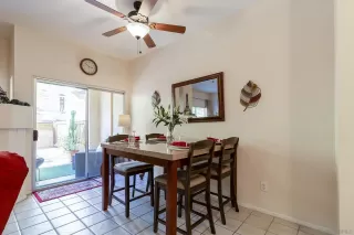 Photo #5: 250042407 Listing