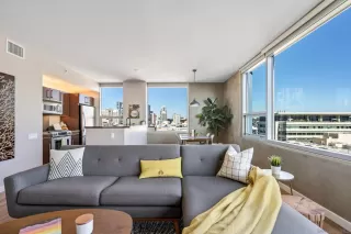 Photo #1: 250042419 Listing