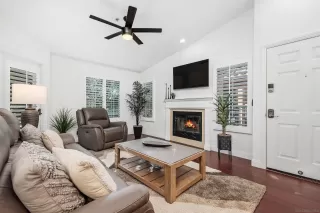 Photo #2: 250042449 Listing