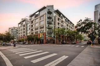 Photo #2: 250042456 Listing