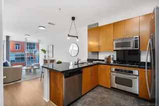 Photo #3: 250042456 Listing