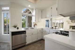 Photo #6: 250042459 Listing