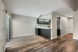 Photo #6: 250042462 Listing
