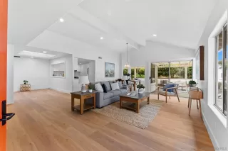 Photo #5: 250042465 Listing