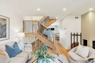 Photo #4: 250042467 Listing