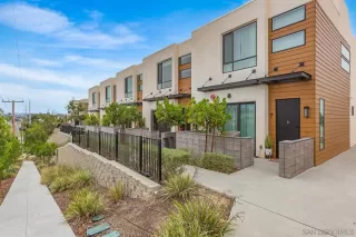 Photo #2: 250042479 Listing