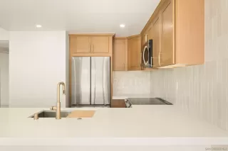 Photo #6: 250042490 Listing
